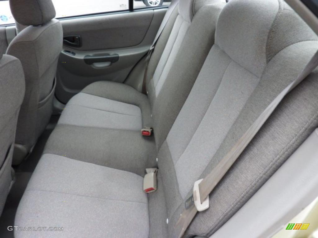 Beige Interior 2002 Hyundai Accent GL Sedan Photo #46710309
