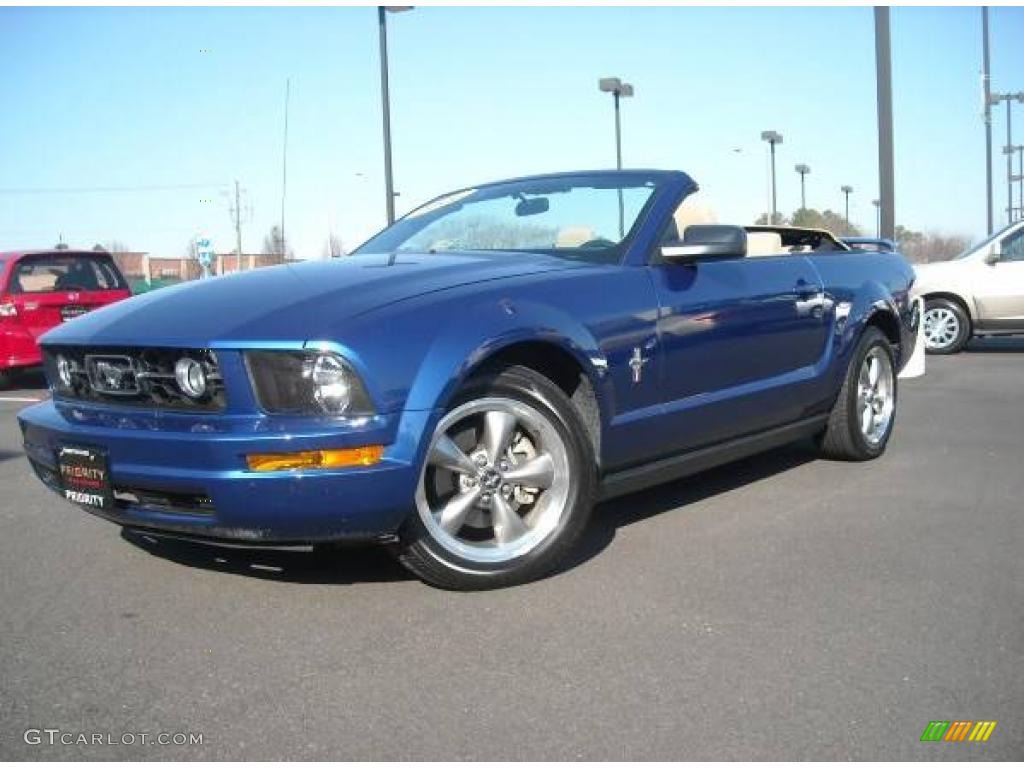 2006 Mustang V6 Deluxe Convertible - Vista Blue Metallic / Light Parchment photo #1
