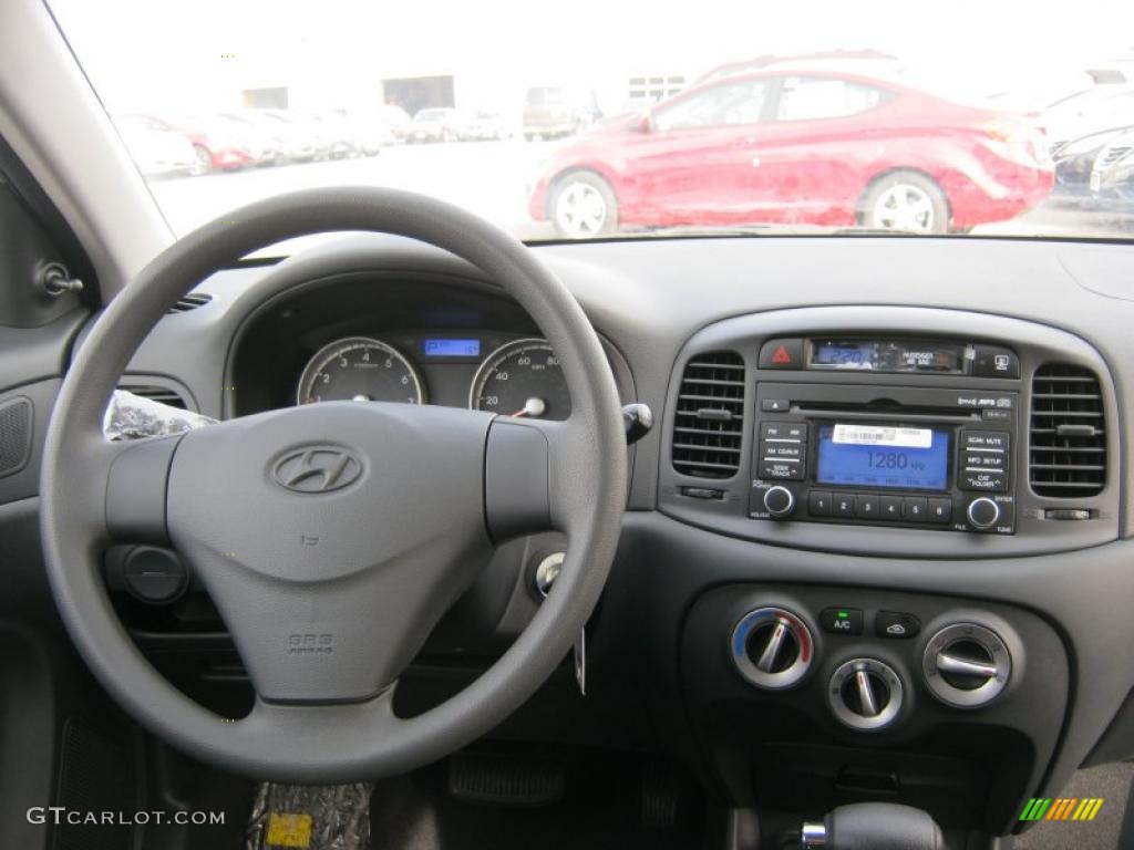 2011 Hyundai Accent GS 3 Door Controls Photo #46710927 ...