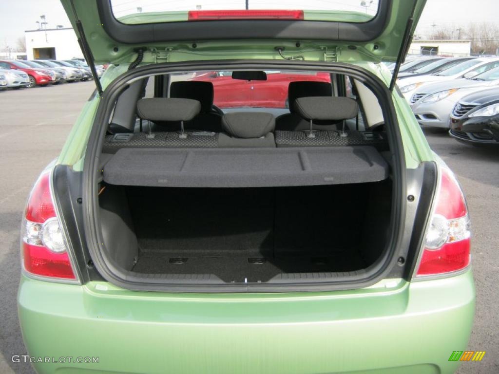 2011 Hyundai Accent GS 3 Door Trunk Photo #46710957