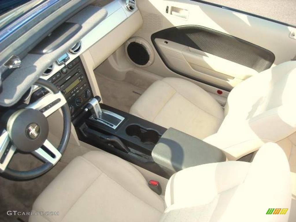 2006 Mustang V6 Deluxe Convertible - Vista Blue Metallic / Light Parchment photo #12