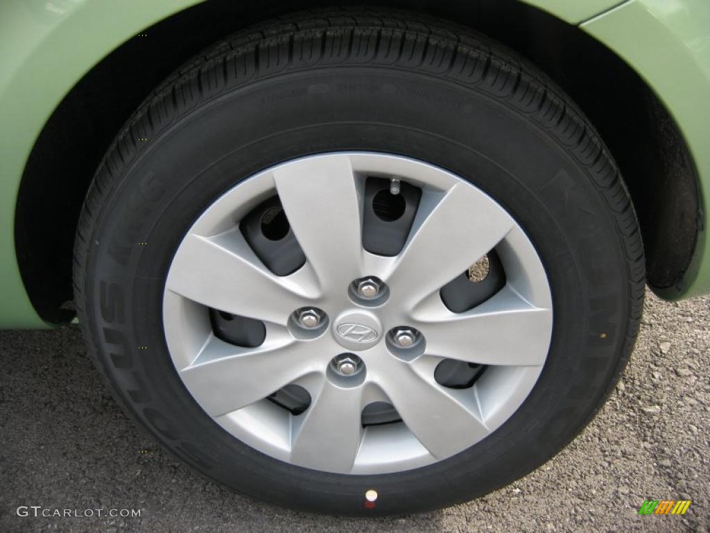 2011 Hyundai Accent GS 3 Door Wheel Photo #46711125