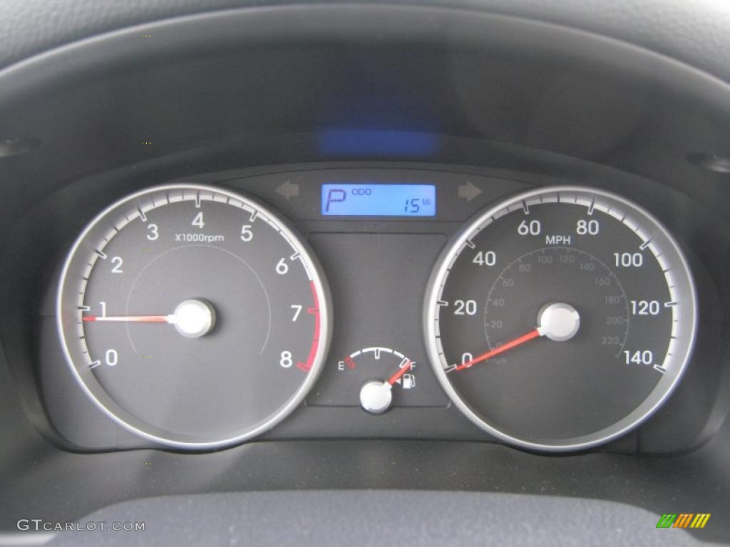 2011 Hyundai Accent GS 3 Door Gauges Photo #46711230