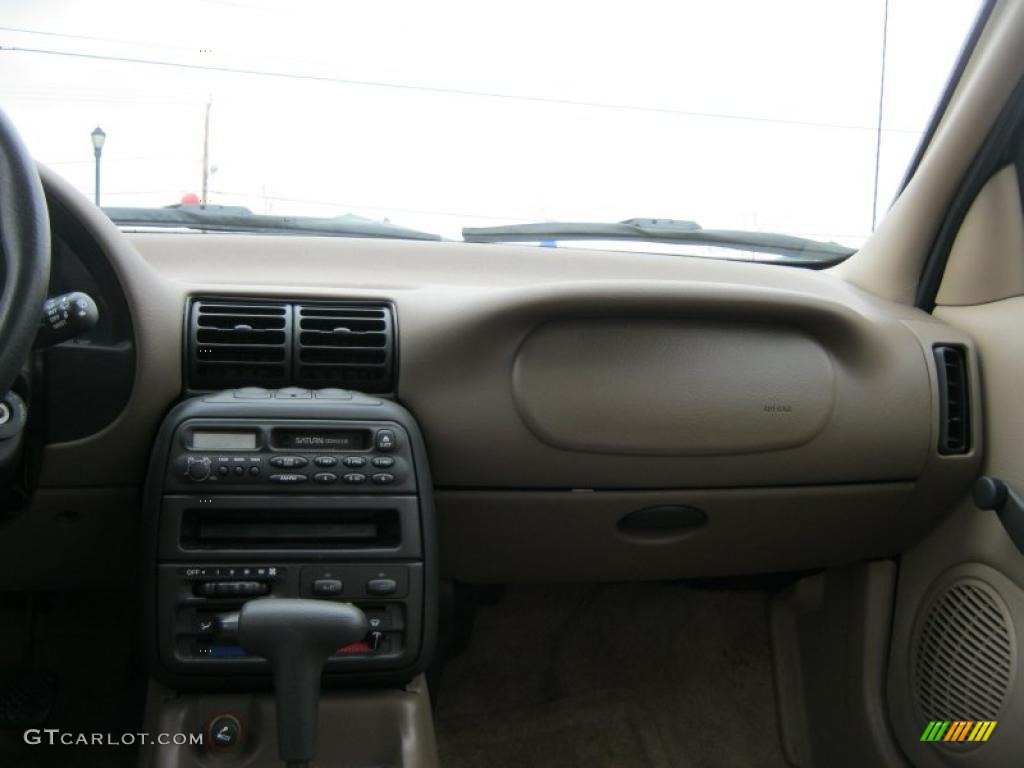1998 S Series SL2 Sedan - Gold Metallic / Tan photo #17