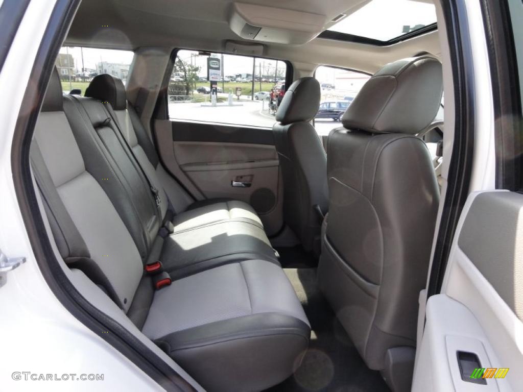 2008 Grand Cherokee Limited 4x4 - Stone White / Dark Khaki/Light Graystone photo #22
