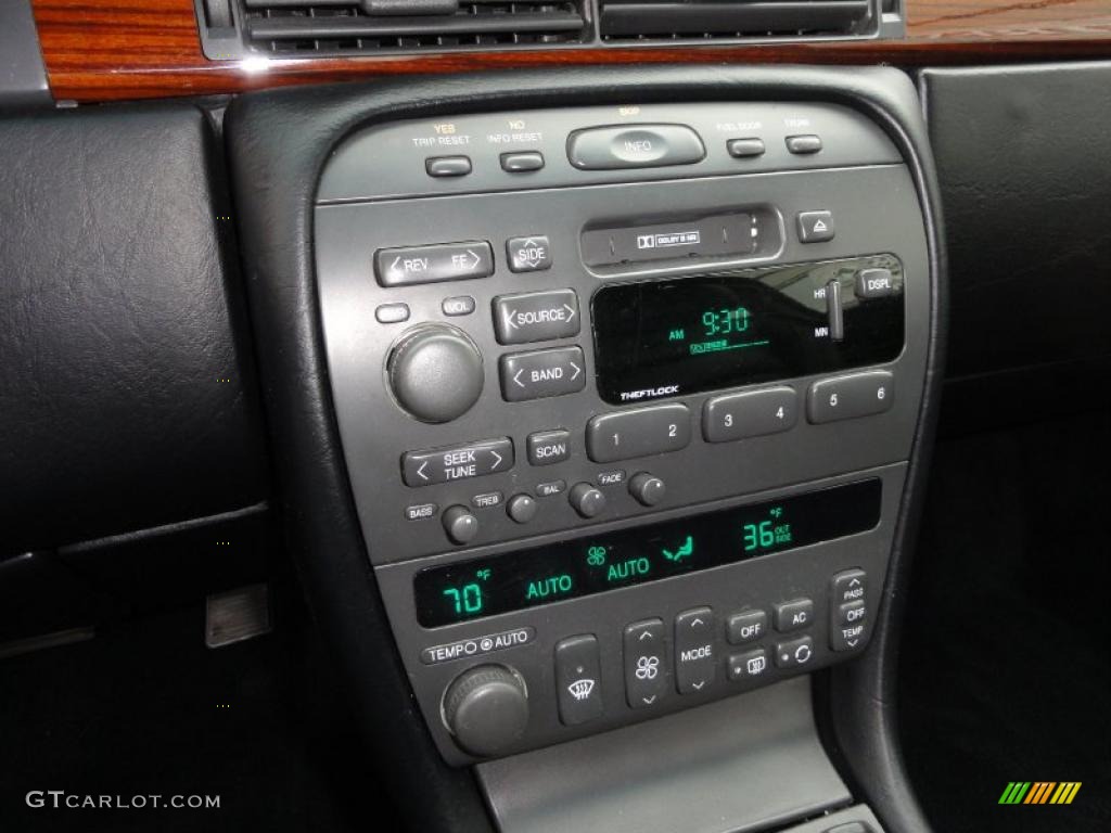2000 Cadillac Eldorado ESC Controls Photo #46714140