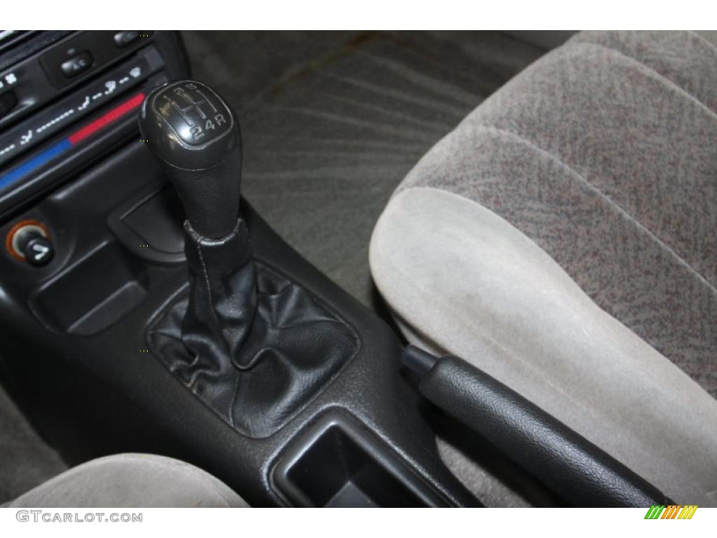 1996 Saturn S Series SW1 Wagon 5 Speed Manual Transmission Photo #46716312