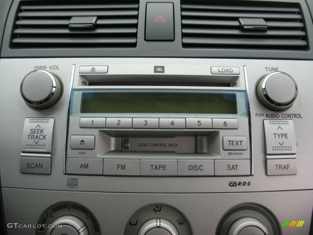 2005 Toyota Solara SLE V6 Convertible Controls Photo #46716660