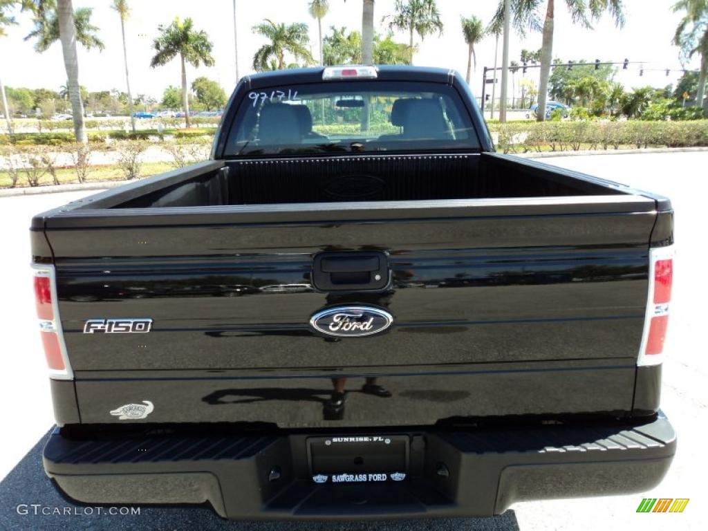 2010 F150 STX SuperCab - Tuxedo Black / Medium Stone photo #7