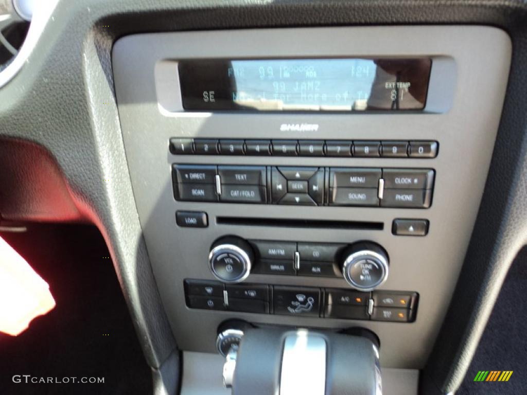 2010 Ford Mustang V6 Premium Coupe Controls Photo #46717743