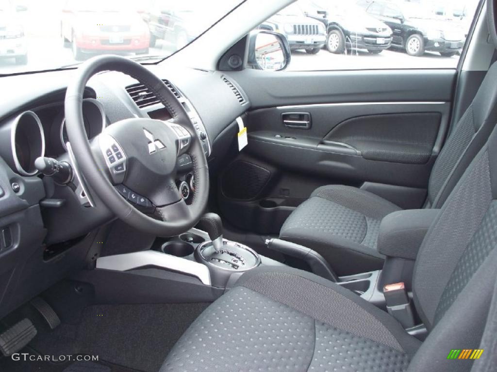 Black Interior 2011 Mitsubishi Outlander Sport SE Photo #46718436