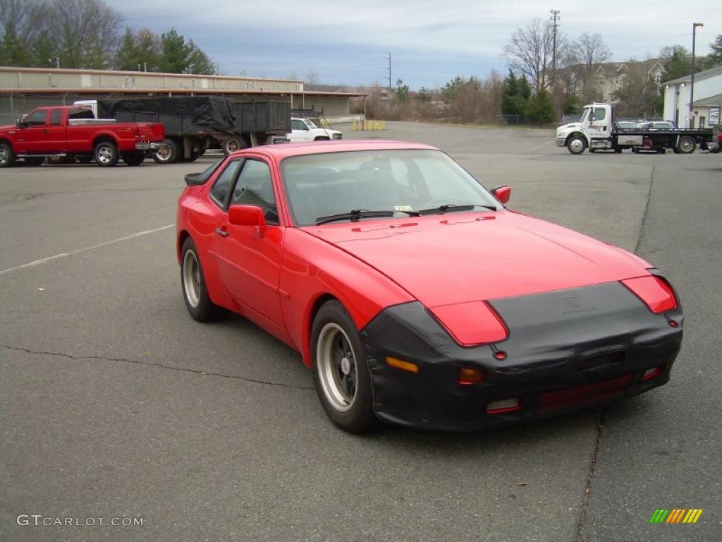 1985 944 Coupe - Guards Red / Black photo #2