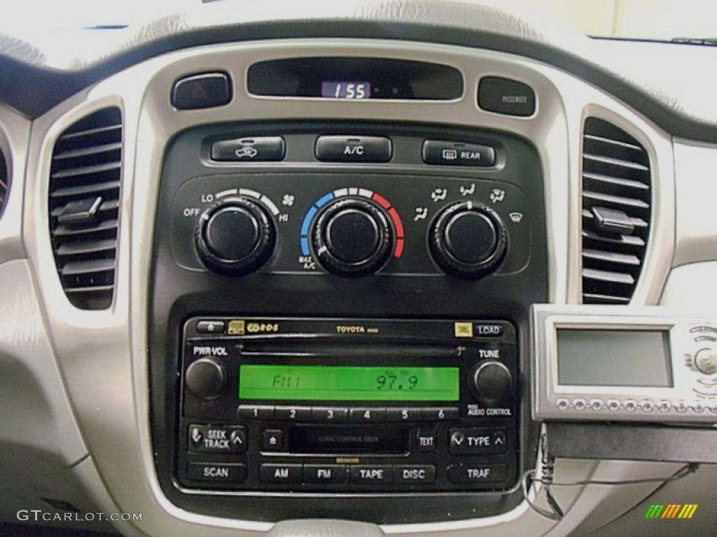 2007 Toyota Highlander V6 Controls Photo #46719153