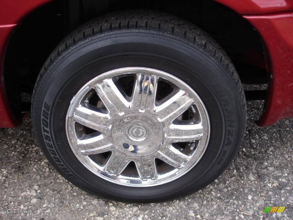 2006 Chrysler Town & Country Limited Wheel Photo #46719255