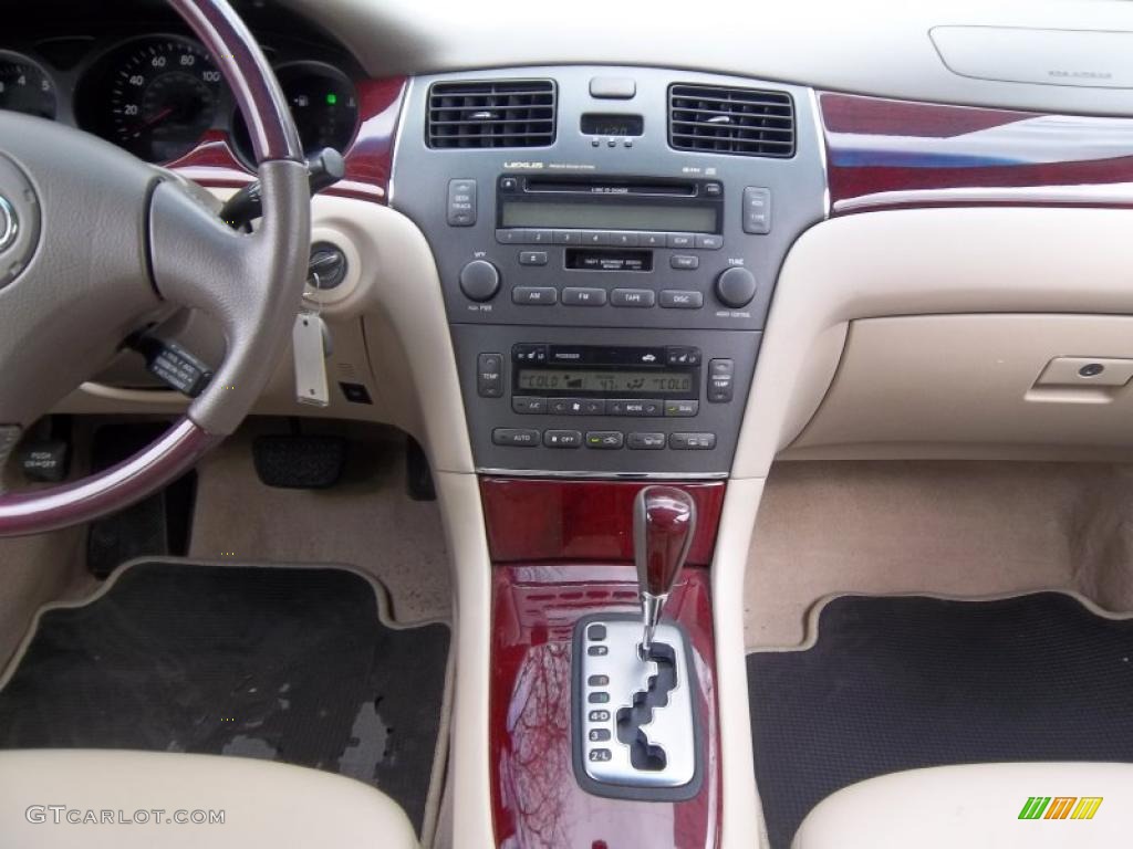 2002 ES 300 - Black Onyx / Ivory photo #16