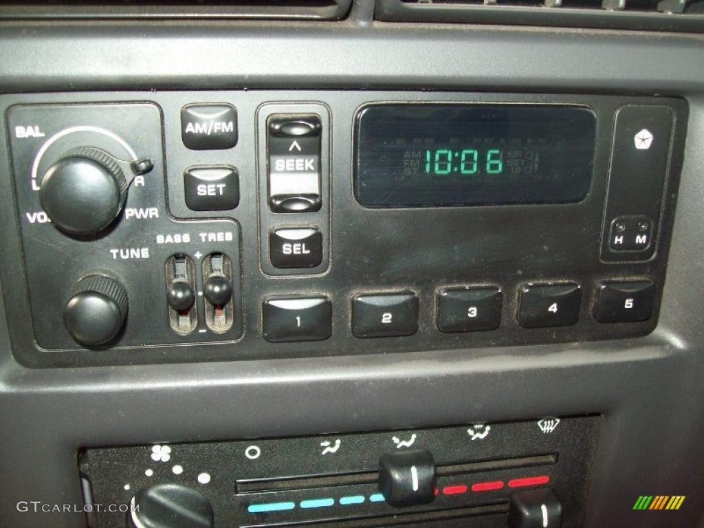 1998 Jeep Wrangler SE 4x4 Controls Photos