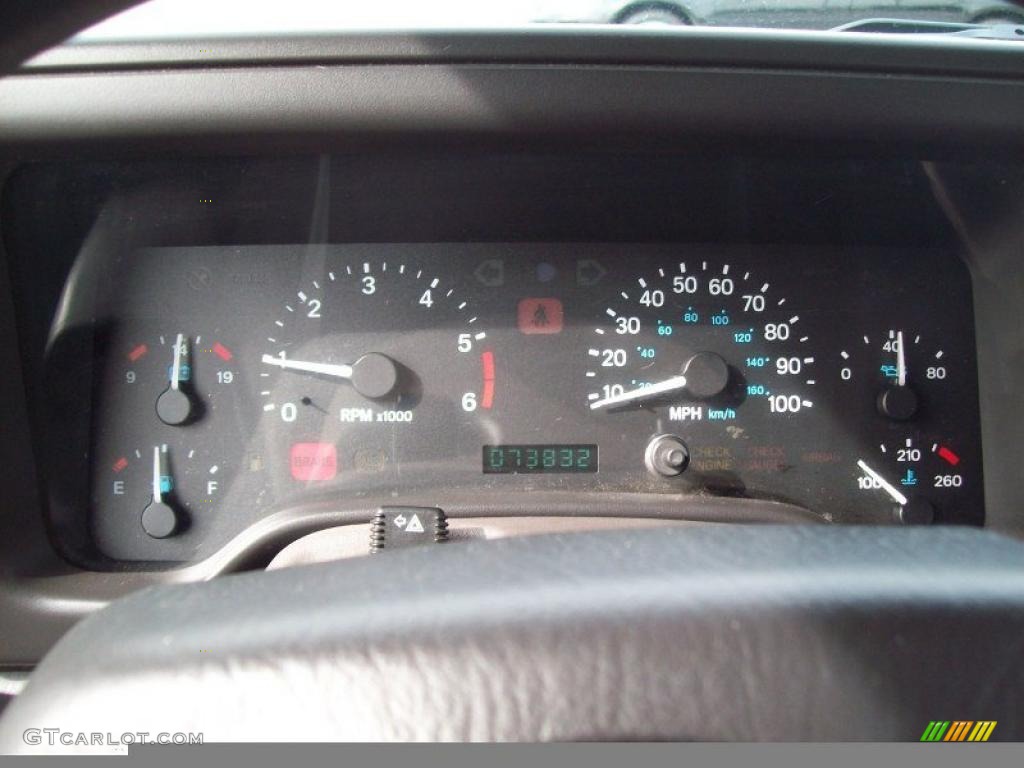 1998 Wrangler SE 4x4 - Bright Jade Satin Glow / Gray photo #18
