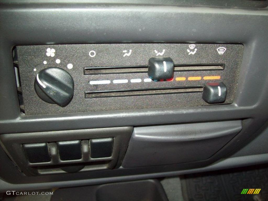 1998 Wrangler SE 4x4 - Bright Jade Satin Glow / Gray photo #20