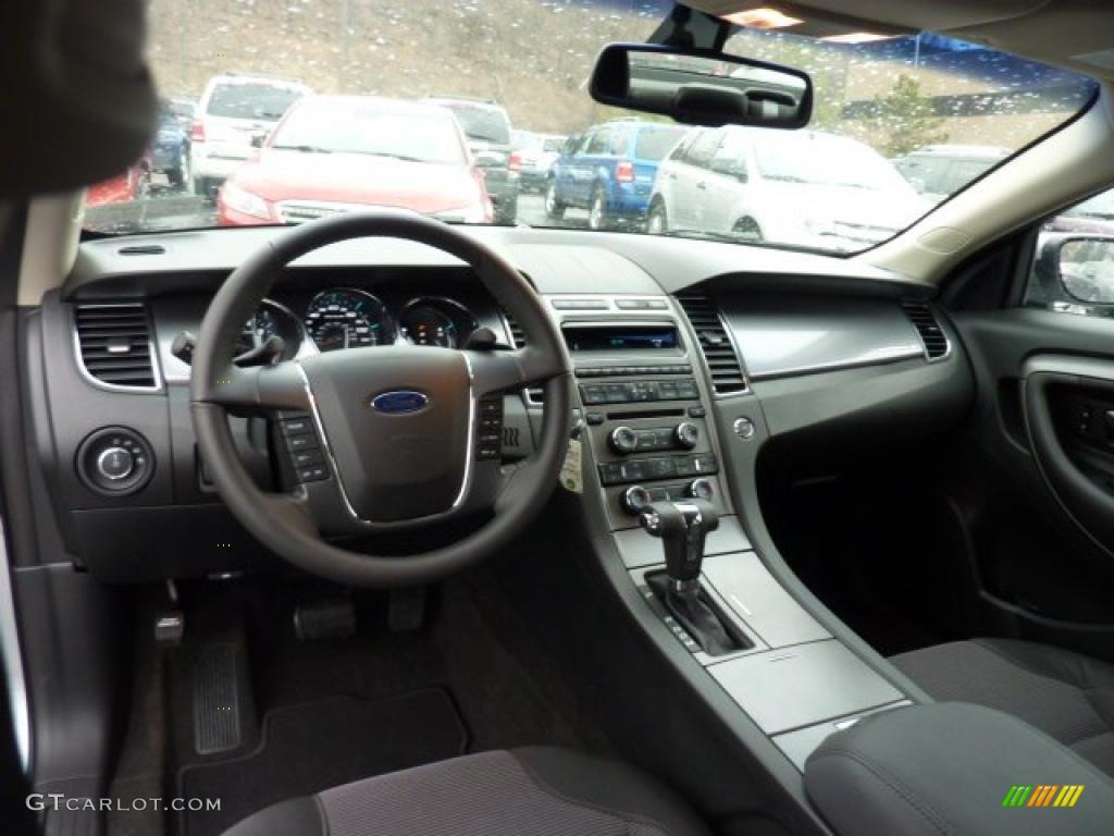 2011 Ford Taurus SEL Charcoal Black Dashboard Photo #46720023