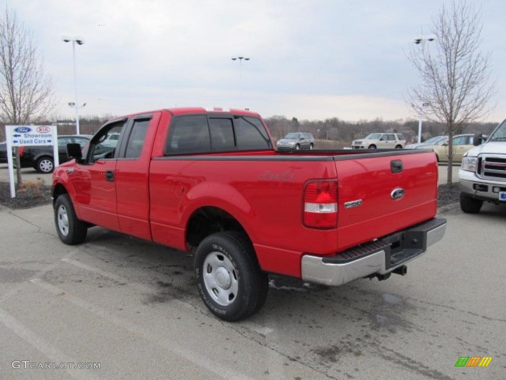 2008 F150 XL SuperCab 4x4 - Bright Red / Medium Flint Grey photo #6