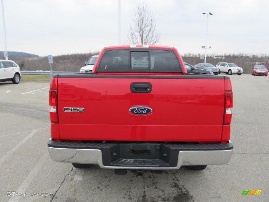 2008 F150 XL SuperCab 4x4 - Bright Red / Medium Flint Grey photo #7