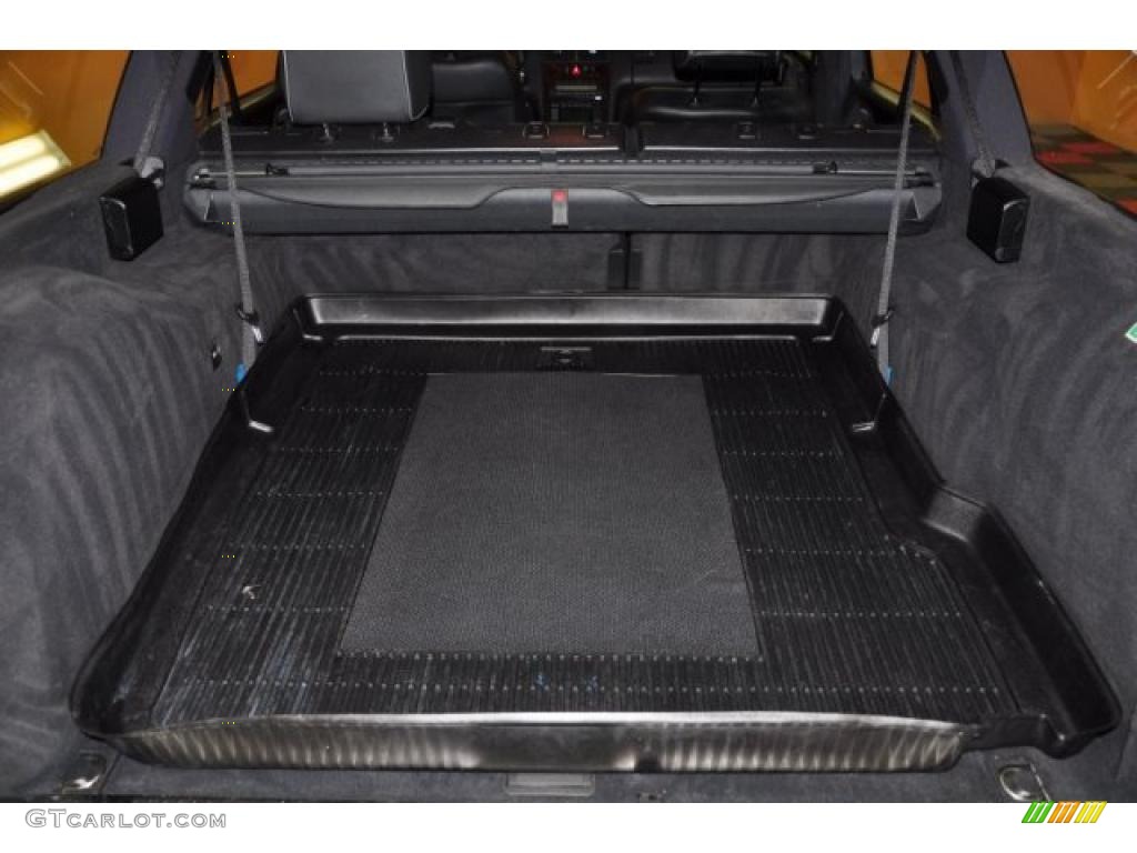 2001 Mercedes-Benz E 320 4Matic Wagon Trunk Photo #46721706