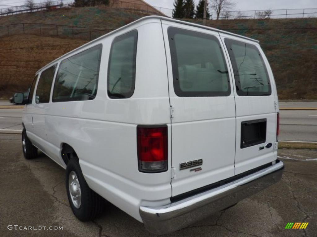 Oxford White 2011 Ford E Series Van E350 XLT Extended Passenger Exterior Photo #46721715