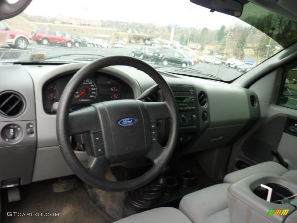 2006 F150 STX SuperCab 4x4 - Silver Metallic / Medium/Dark Flint photo #10