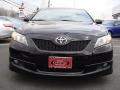 Black - Camry SE Photo No. 2