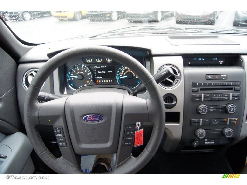 2011 F150 XLT SuperCab - Tuxedo Black Metallic / Steel Gray photo #26