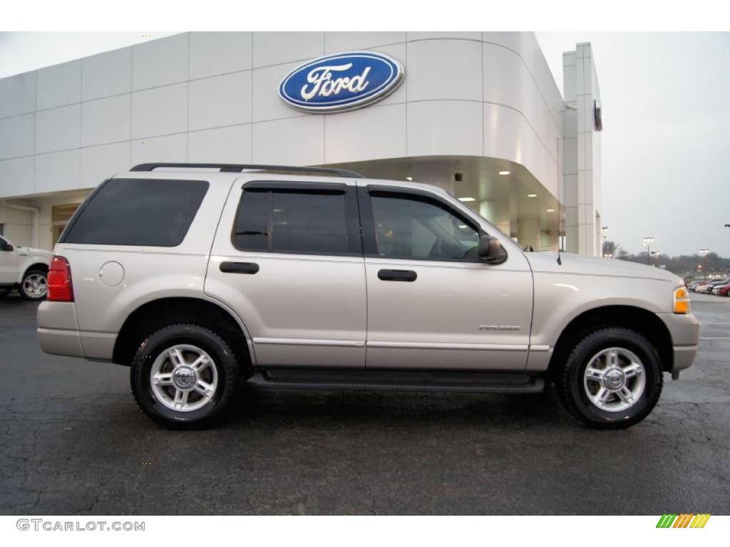 2004 Explorer XLT - Silver Birch Metallic / Medium Parchment photo #2