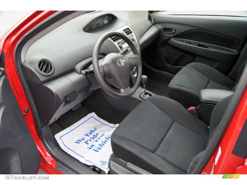 Dark Charcoal Interior 2009 Toyota Yaris Sedan Photo #46726755