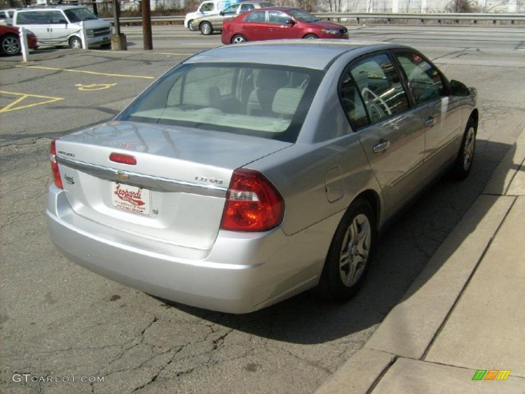 2006 Malibu LS Sedan - Silverstone Metallic / Titanium Gray photo #5