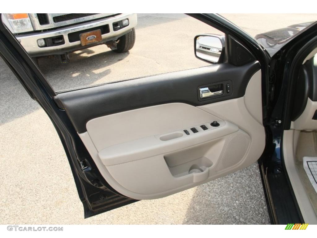 2008 Ford Fusion SE V6 AWD Medium Light Stone Door Panel Photo #46728903