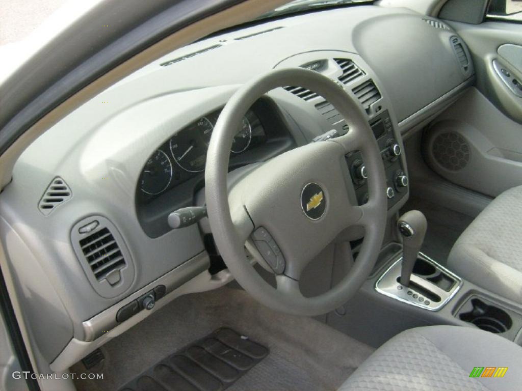 2006 Malibu LS Sedan - Silverstone Metallic / Titanium Gray photo #11