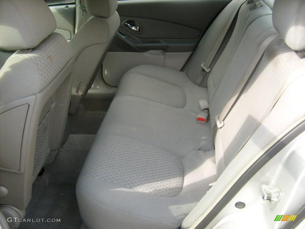 2006 Malibu LS Sedan - Silverstone Metallic / Titanium Gray photo #13
