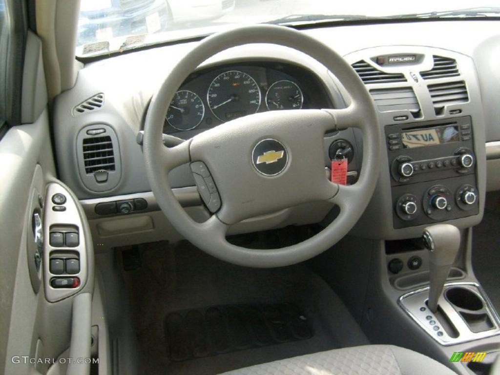 2006 Malibu LS Sedan - Silverstone Metallic / Titanium Gray photo #14