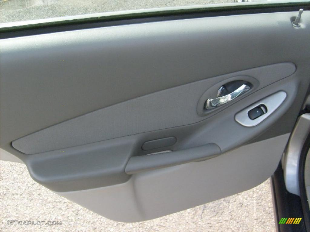 2006 Malibu LS Sedan - Silverstone Metallic / Titanium Gray photo #15