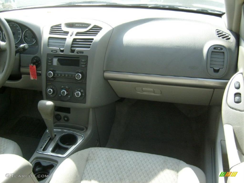 2006 Malibu LS Sedan - Silverstone Metallic / Titanium Gray photo #18