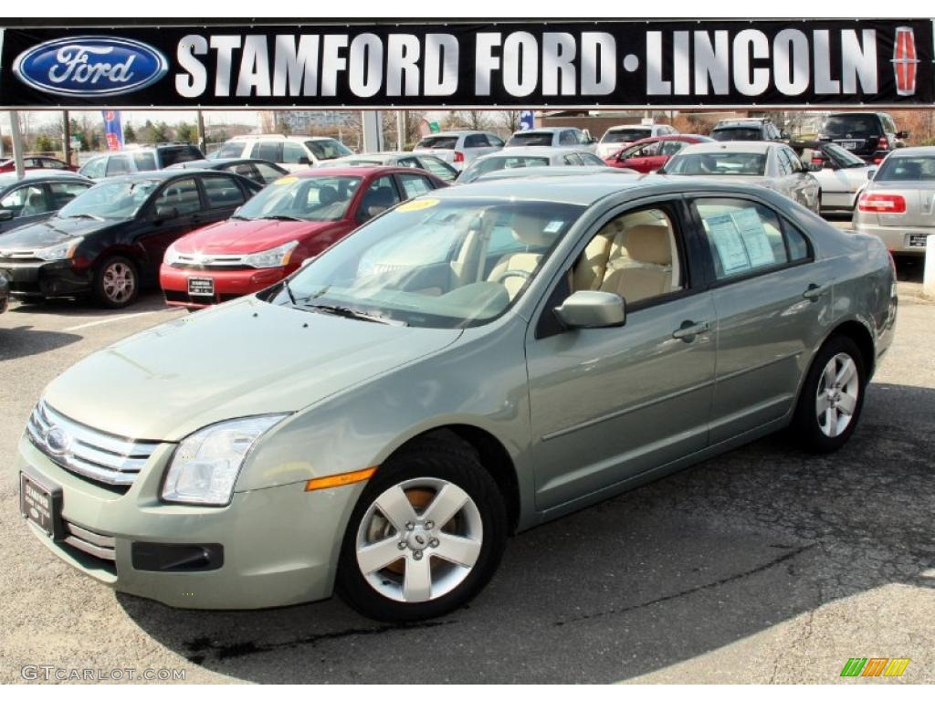 2008 Fusion SE - Moss Green Metallic / Camel photo #1