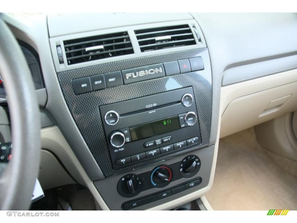 2008 Fusion SE - Moss Green Metallic / Camel photo #9