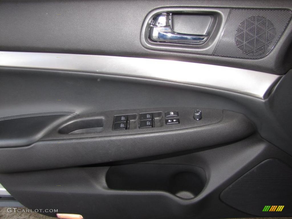 2010 Infiniti G 37 Sedan Graphite Door Panel Photo #46729995