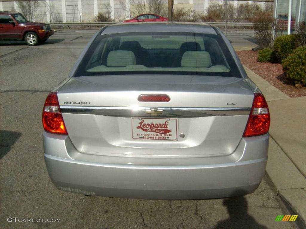 2006 Malibu LS Sedan - Silverstone Metallic / Titanium Gray photo #4
