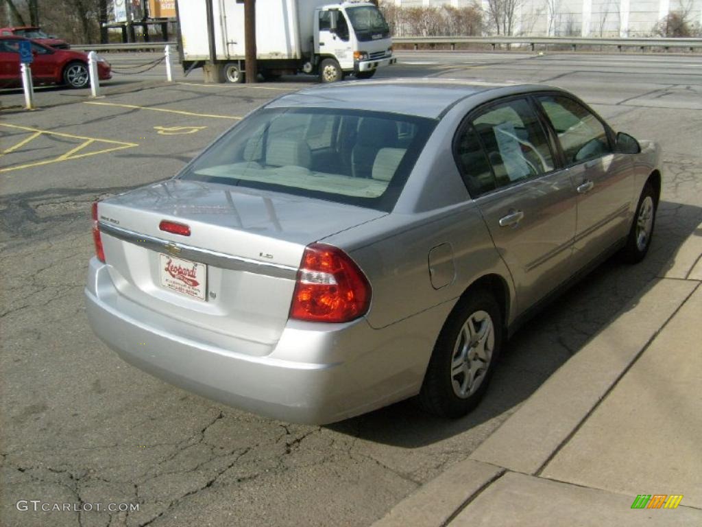 2006 Malibu LS Sedan - Silverstone Metallic / Titanium Gray photo #5