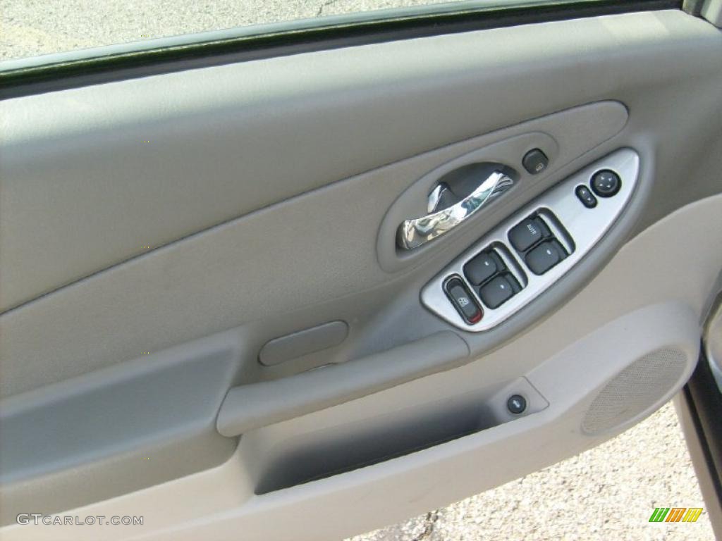 2006 Malibu LS Sedan - Silverstone Metallic / Titanium Gray photo #12