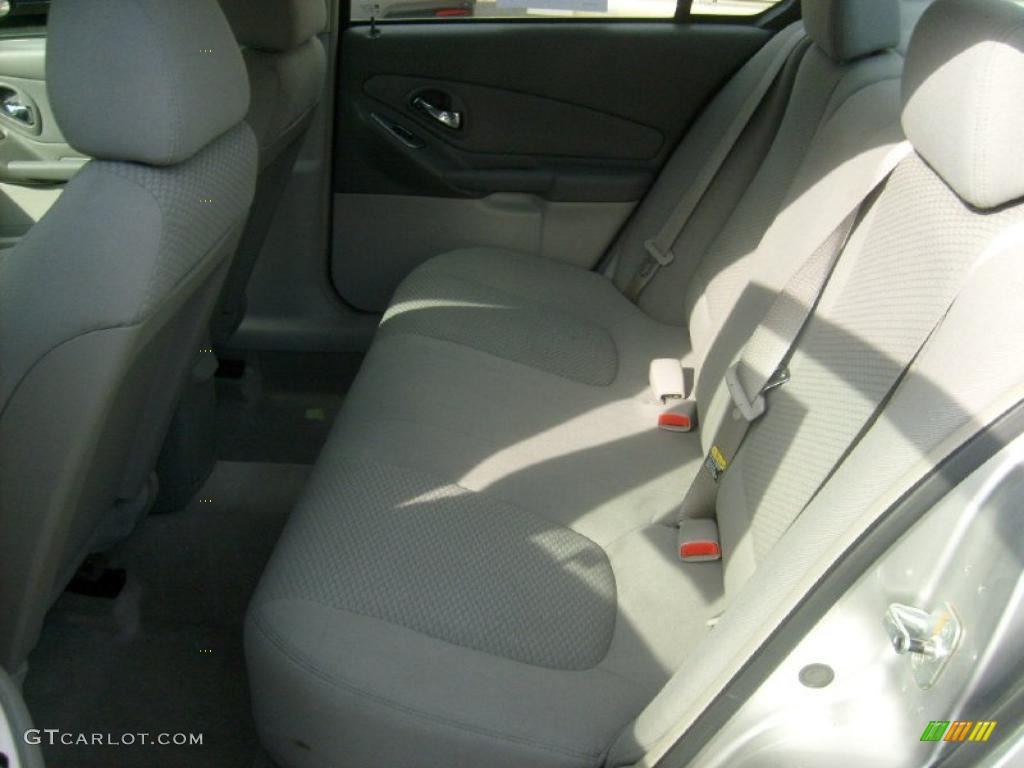 2006 Malibu LS Sedan - Silverstone Metallic / Titanium Gray photo #13