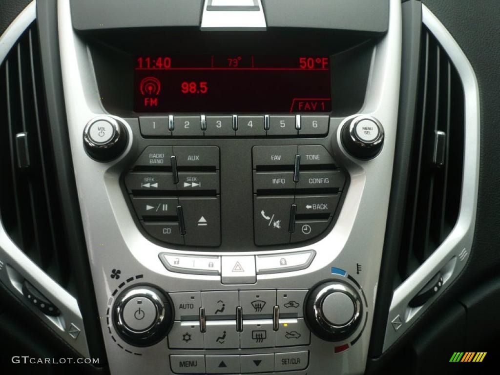2011 GMC Terrain SLE AWD Controls Photo #46730604
