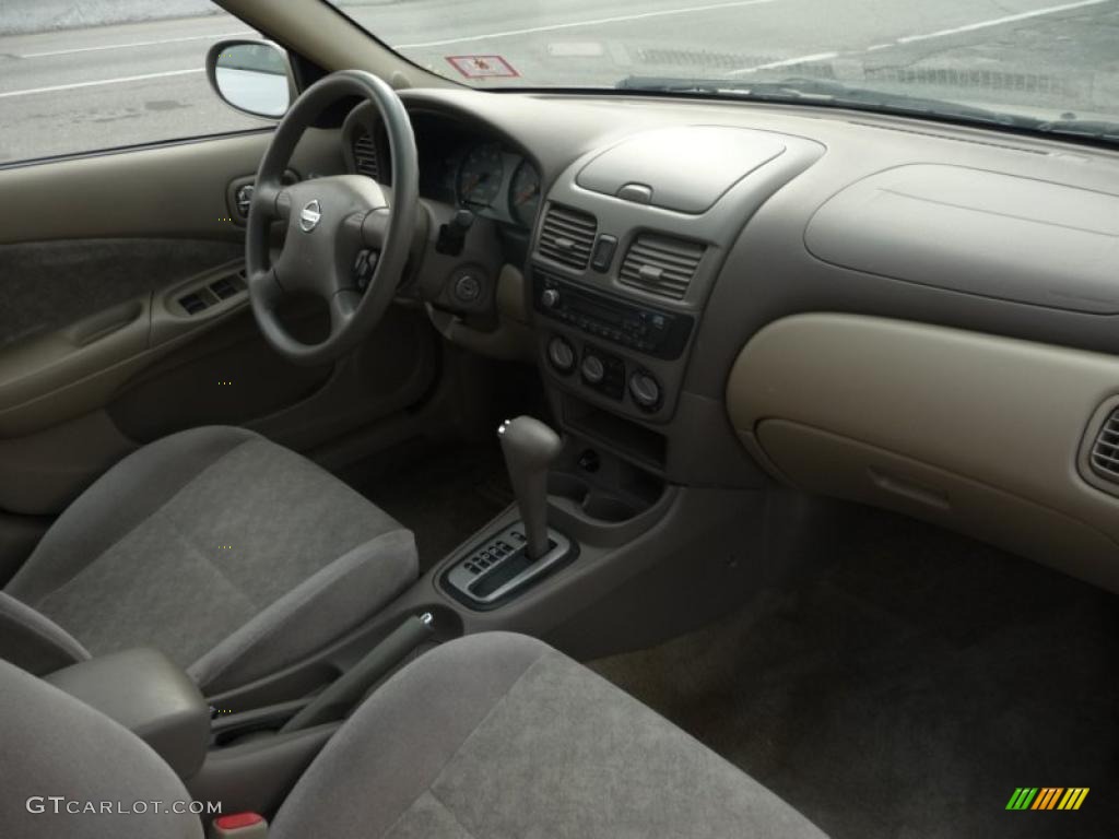 2003 Sentra GXE - Iced Cappuccino / Sand Beige photo #6