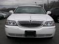 2010 Vibrant White Lincoln Town Car Signature Limited  photo #16