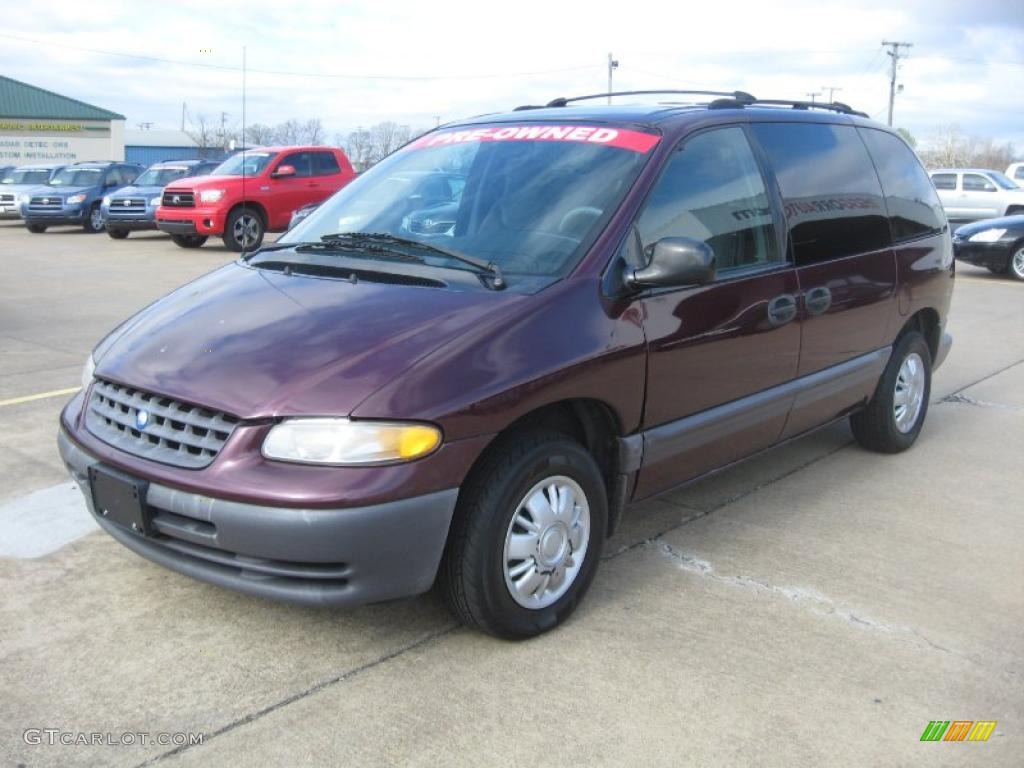 Maroon Pearl 1998 Plymouth Voyager SE Exterior Photo #46732092